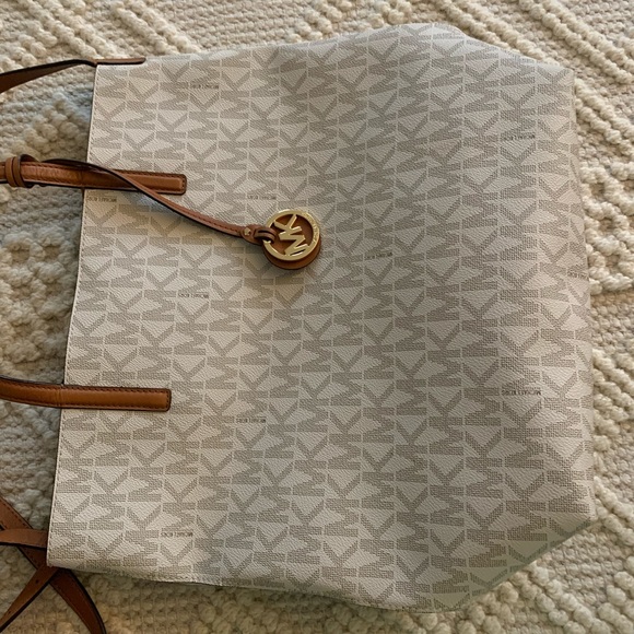 Michael Kors tote bag (never used) - Picture 2 of 7